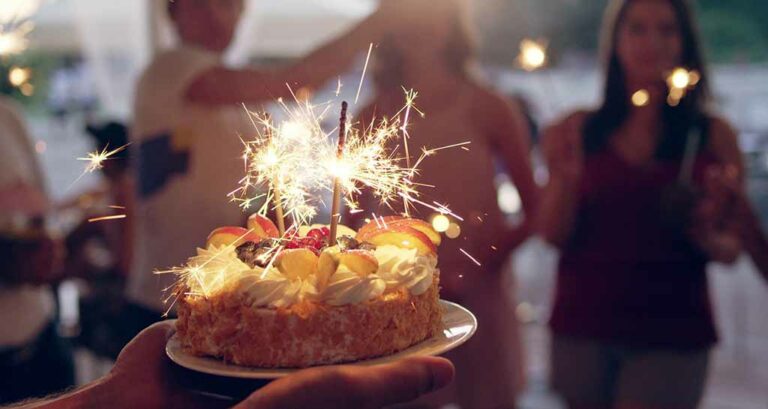 Gateau lors d'un week end entre amis pour un anniversaire