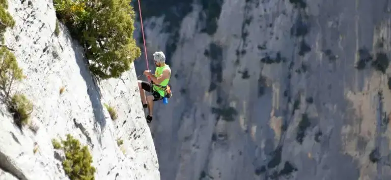 personne lors d'un week end escalade dans les gorges du Verdon