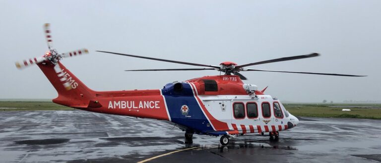 ambulance hélicoptère prêt à partir pour un rapatriement sanitaire