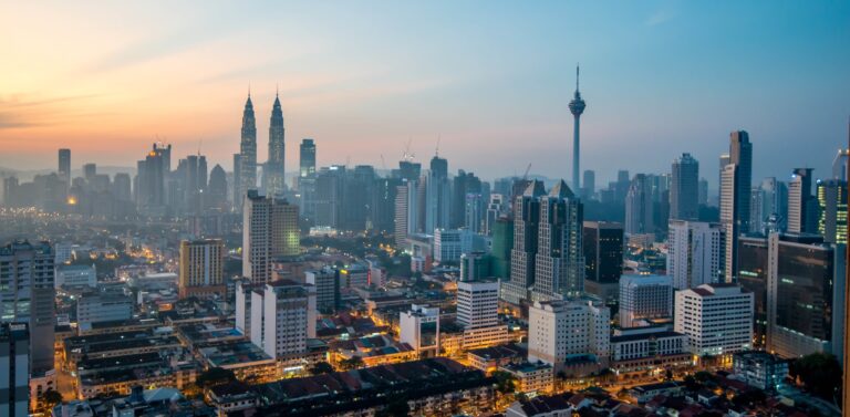 panorama de Kuala Lumpur pour commencer un voyage de 15 jours en malaisie