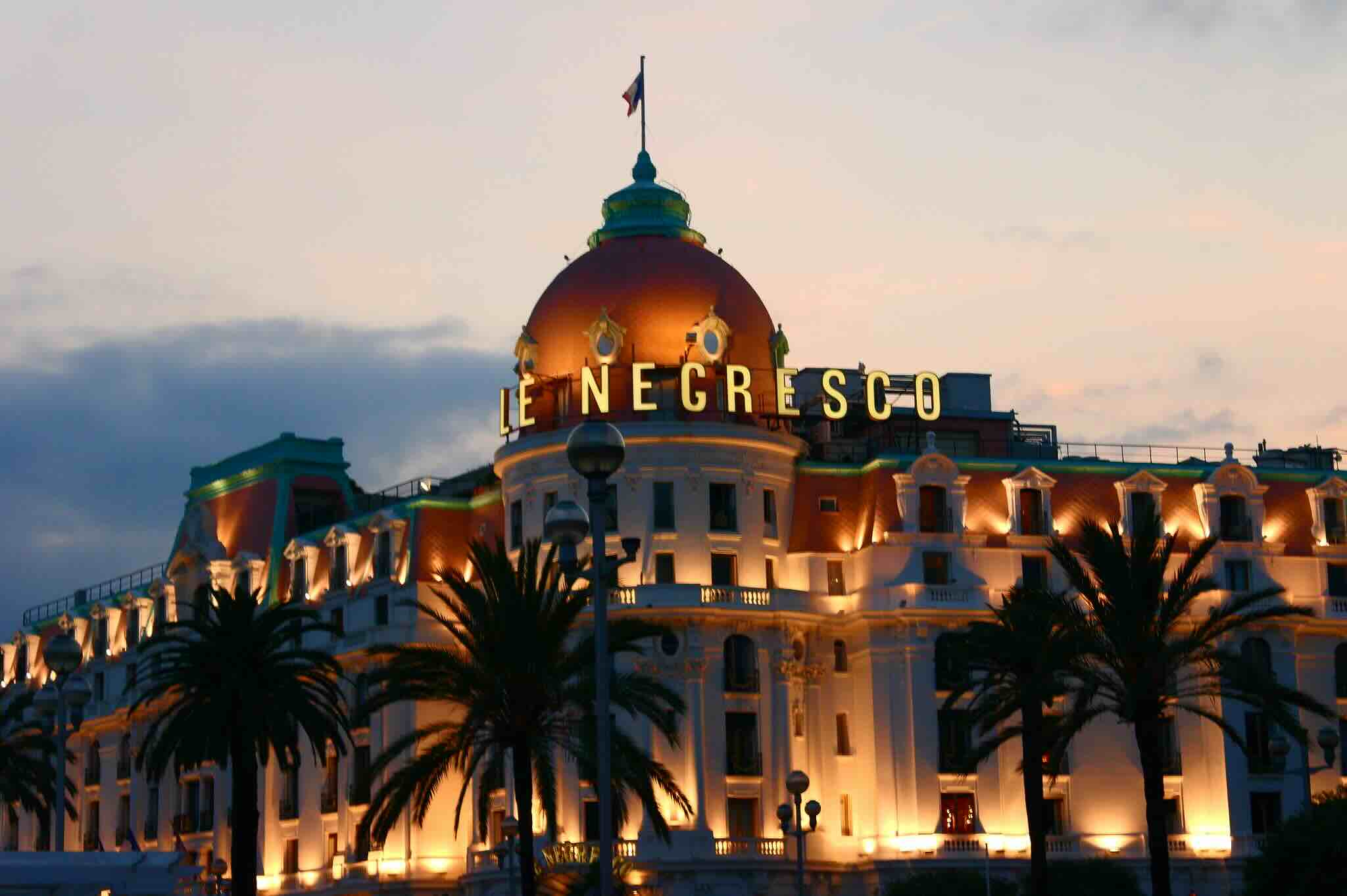 hotel Negresco à nice en fin de journée