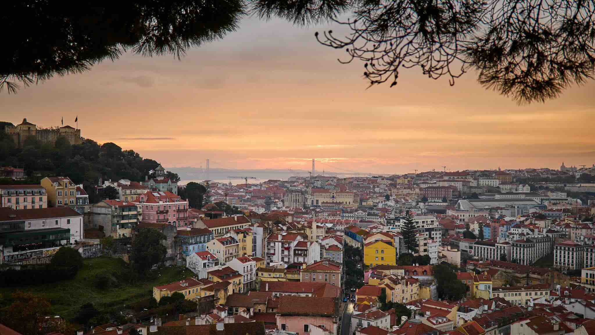 Panorama de Lisbonne au coucher su soleil