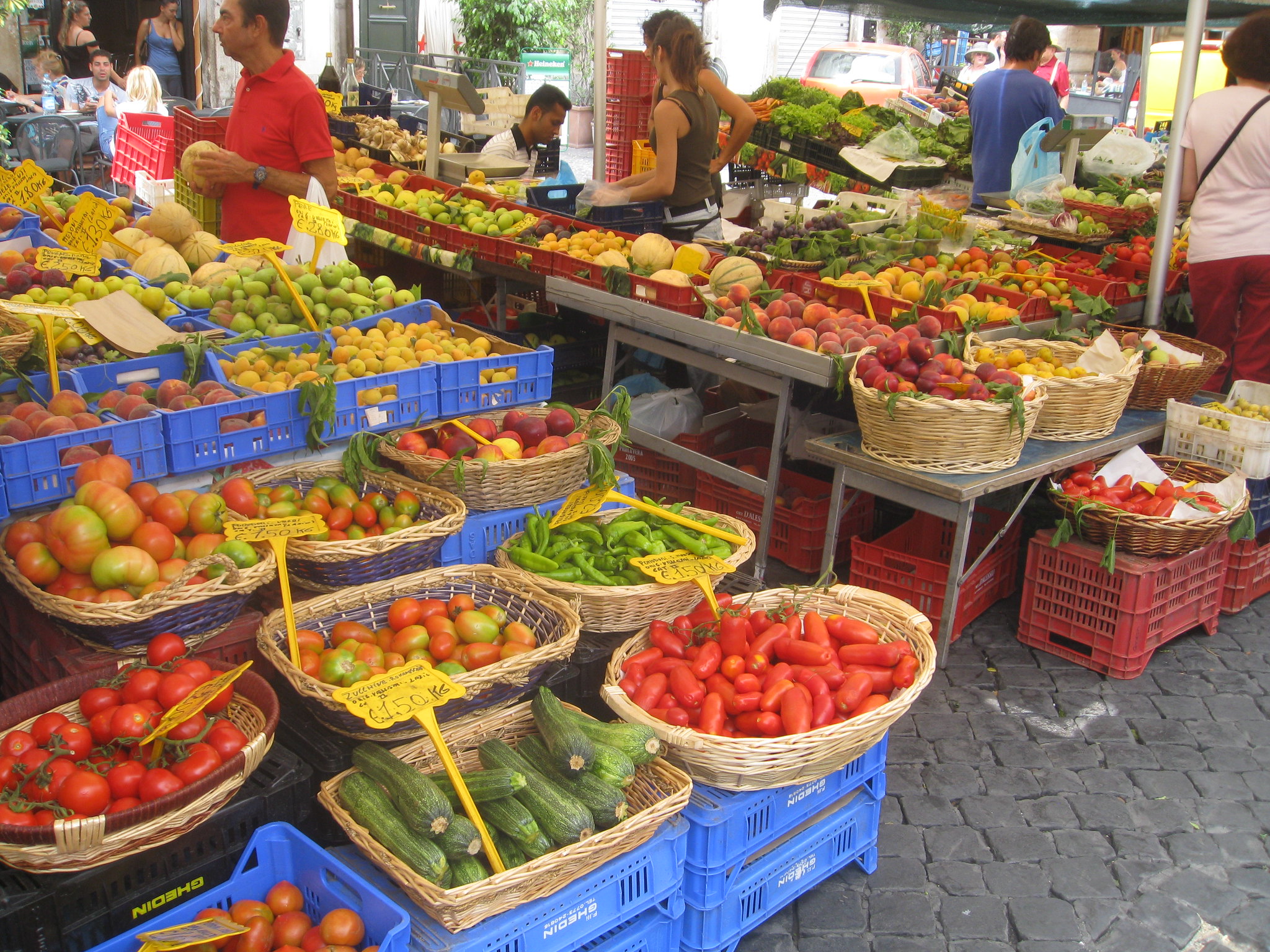 Stand au marché Campo dei fiori à Rome