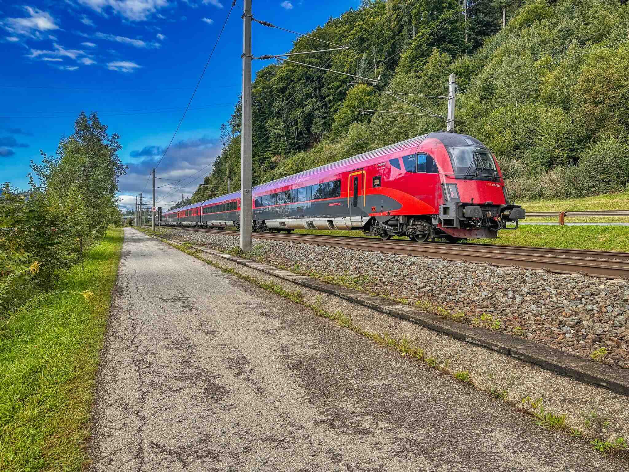 Train rouge en Autriche