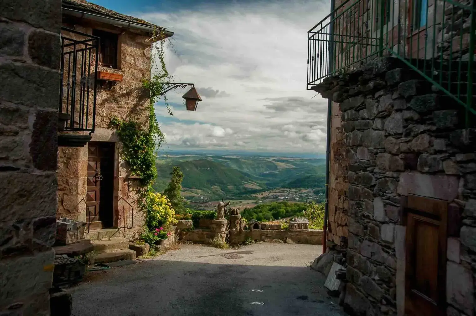 joli petit village de l'aveyron