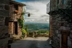 joli petit village de l'aveyron