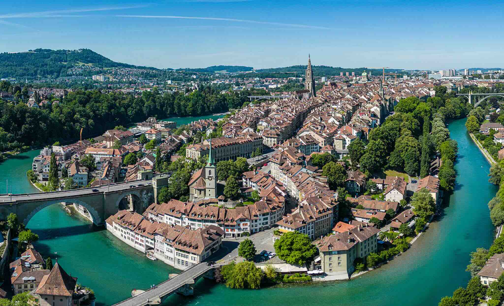 Panorama ensoleillé sur Berne