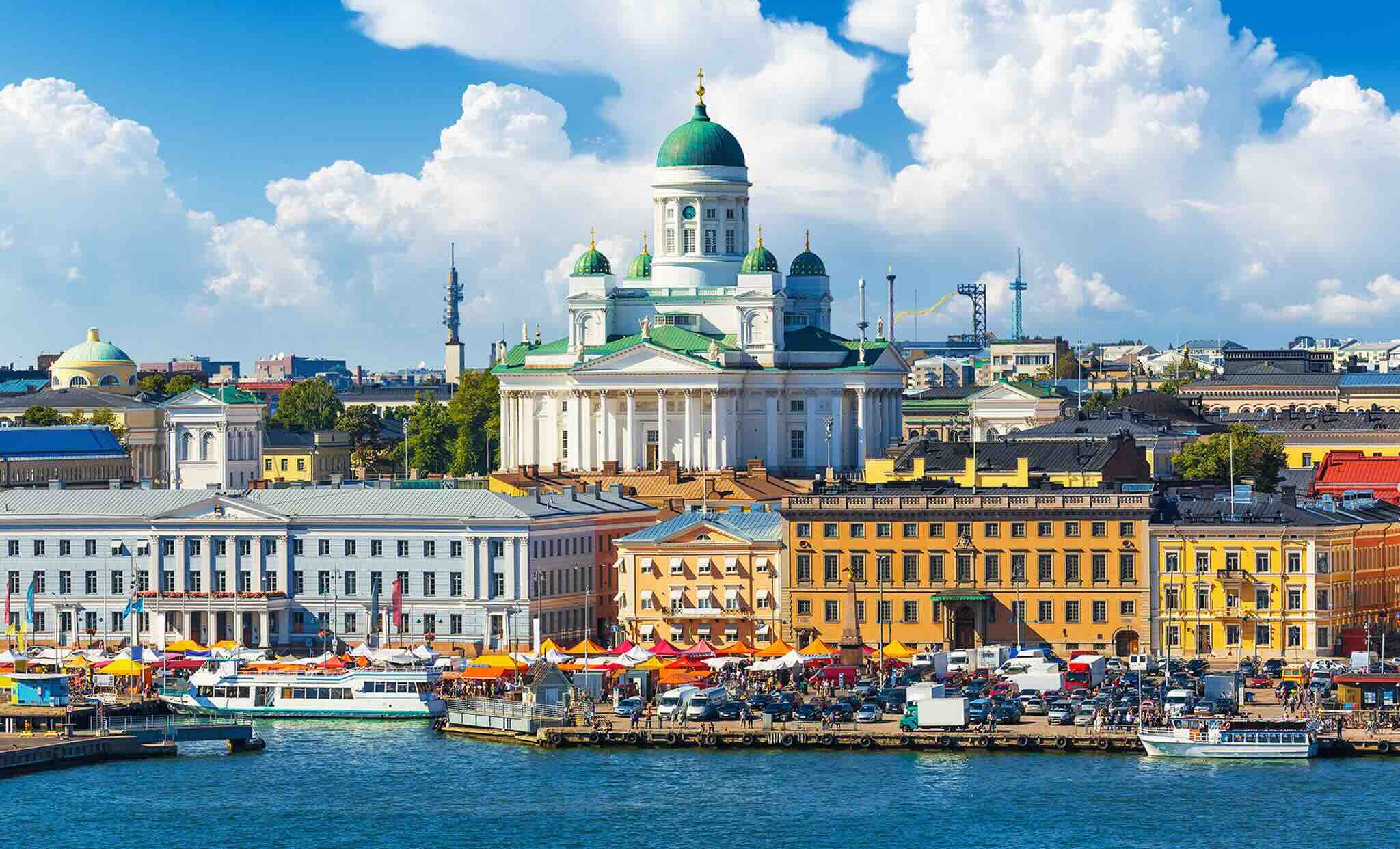 Vue de bâtiments colorés à Helsinki